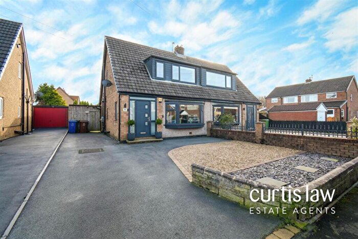 3 Bedroom Semi-Detached House For Sale In Somerset Road, Rishton, BB1