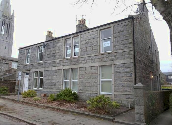 3 Bedroom Flat To Rent In Cairnfield Place, Aberdeen, AB15