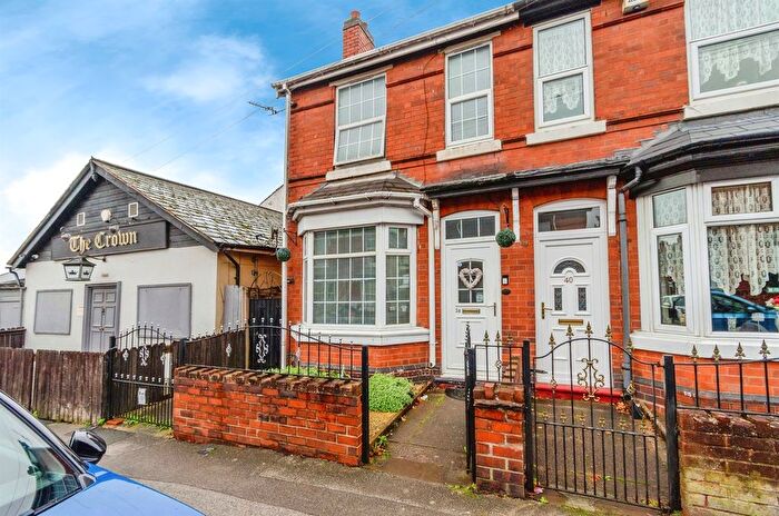 3 Bedroom Semi Detached House For Sale In King Edward Street, Wednesbury, WS10