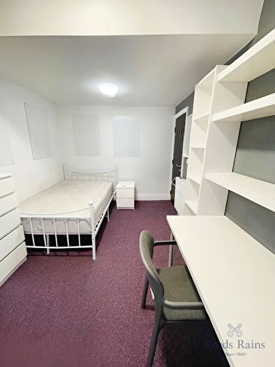 1 Bedroom Garage / Parking To Rent In Edinburgh Road, Kensington, Liverpool, Merseyside, L7