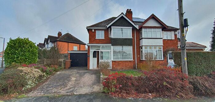 3 Bedroom Semi Detached House To Rent In Avon Road, Solihull, B90