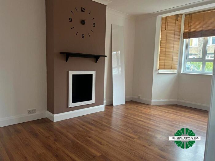 2 Bedroom Flat To Rent In Carr Road, London, E17