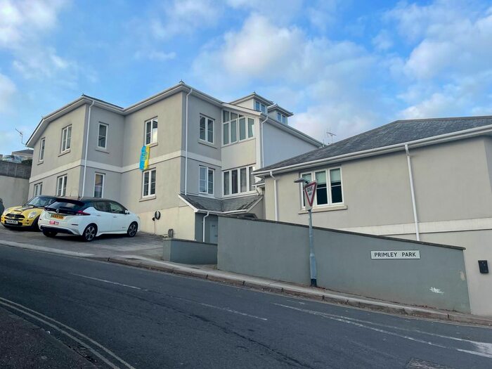3 Bedroom Flat To Rent In Totnes Road, Paignton, TQ4