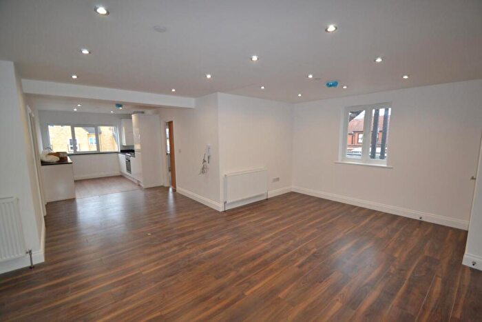 2 Bedroom Apartment To Rent In B High StreetHoddesdonHerts, EN11