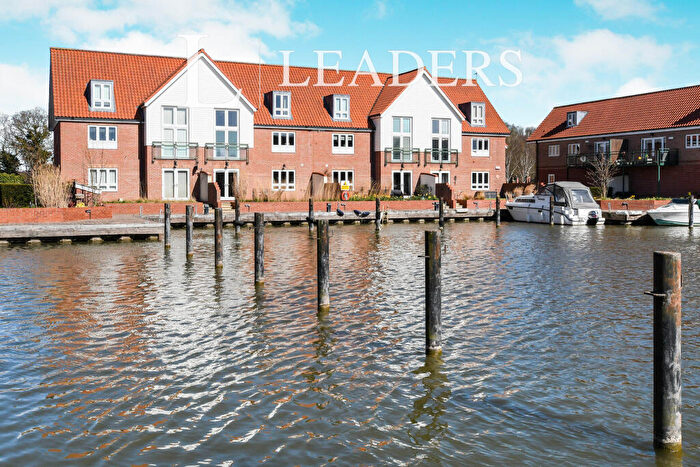 2 Bedroom Apartment To Rent In Ellisons Quay, Burton Waters, LN1