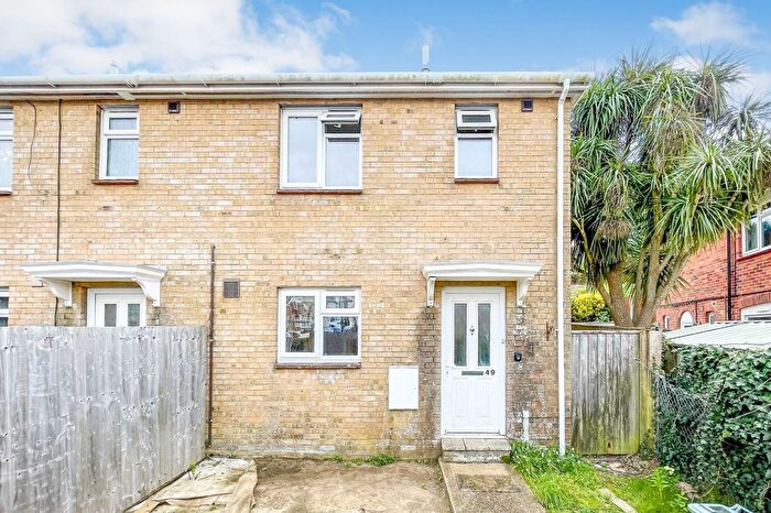 3 Bedroom End Terrace House For Sale In North Road, Shanklin, PO37