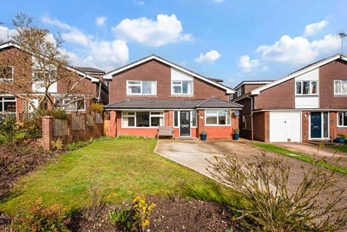 4 Bedroom Detached House For Sale In Pipers Mead, Clanfield, PO8