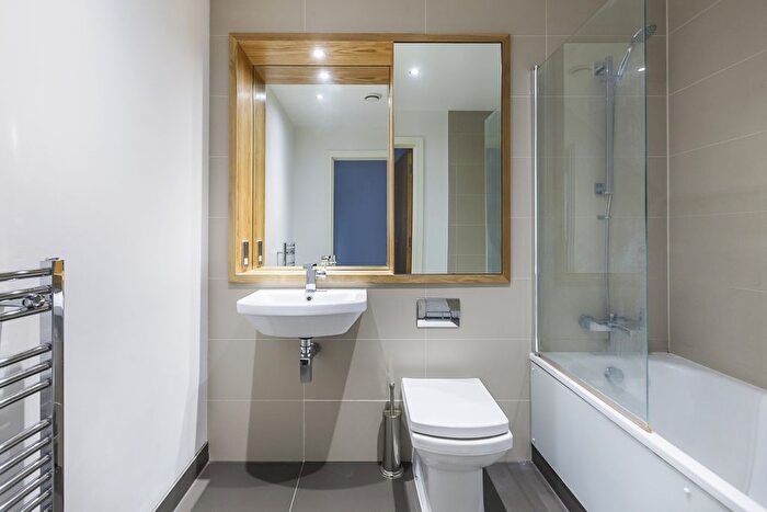 1 Bedroom Flat To Rent In Empire Reach, Greenwich, SE10