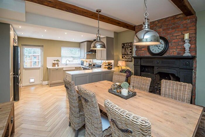 4 Bedroom Terraced House For Sale In Brook Lane, Alderley Edge, SK9