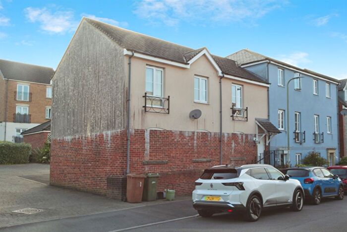 2 Bedroom Property To Rent In Heron Drive, Penallta, Hengoed, CF82