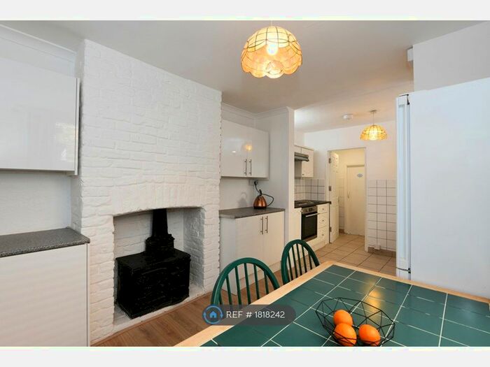 4 Bedroom Terraced House To Rent In Louise Road, London, E15