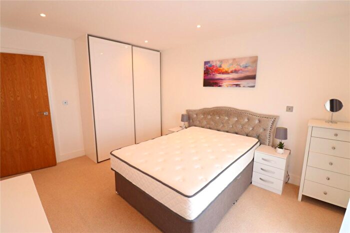 1 Bedroom Apartment To Rent In Elstree Apartments, Grove Park, London, NW9