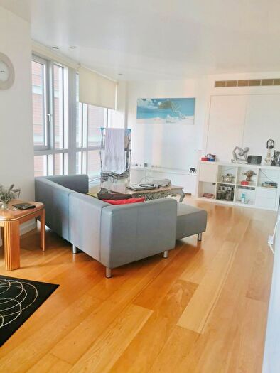1 Bedroom Apartment To Rent In Ontario Tower, Fairmount Avenue, Blackwall, Canary Wharf, London, E14