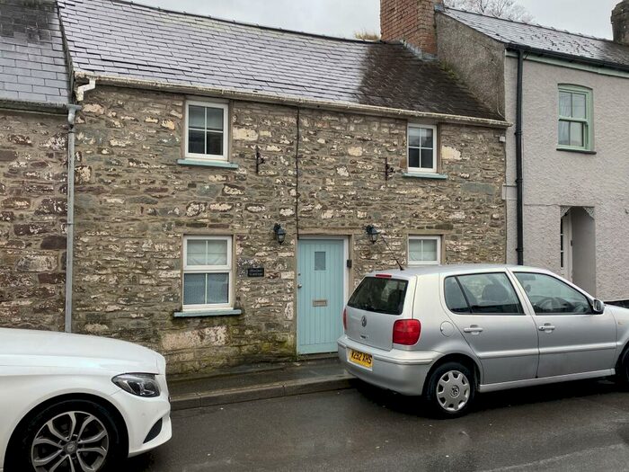 2 Bedroom Cottage To Rent In Clifton Street, Laugharne, SA33