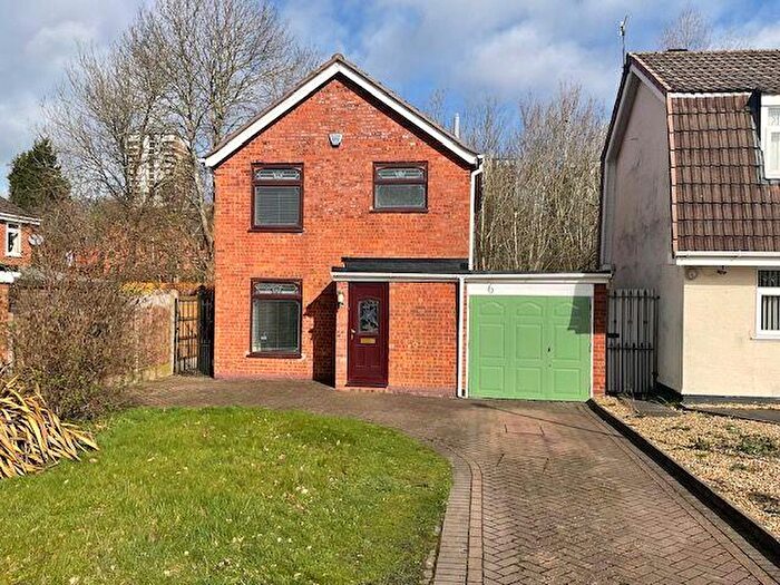 3 Bedroom Detached House For Sale In Heronswood Drive, Brierley Hill, West Midlands, DY5