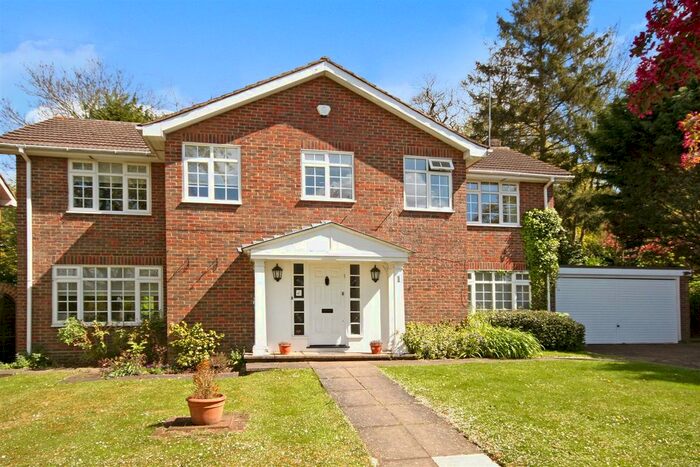 4 Bedroom Property To Rent In Regents Close, Radlett WD7