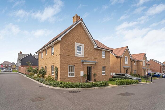 4 Bedroom Detached House For Sale In Belpaire Close, Lower Stondon, Henlow, SG16
