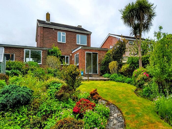 3 Bedroom Detached House To Rent In Kennedy Crescent, Gosport, Hampshire, PO12