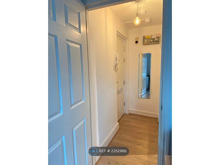 1 Bedroom Flat To Rent In Cheriton Road, Folkestone, CT20