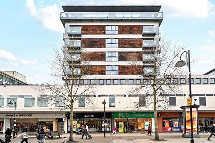 1 Bedroom Flat To Rent In High Street, Uxbridge, UB8