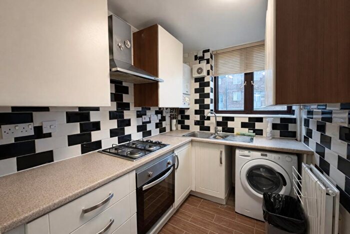 3 Bedroom House To Rent In Summer Street, Sheffield, S3