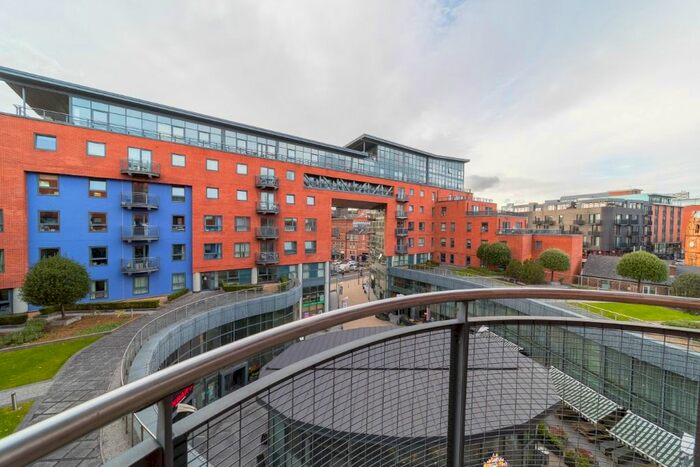 2 Bedroom Flat To Rent In Fitzwilliam Street, City Centre, Sheffield, S1