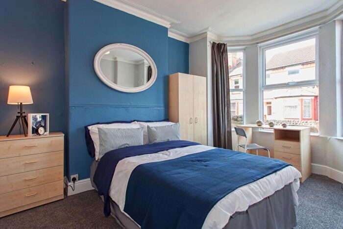 5 Bedroom House To Rent In Balfour Road, Nottingham, Nottinghamshire, NG7