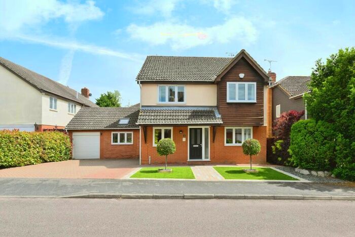 4 Bedroom Detached House For Sale In Hampton Gardens, Sawbridgeworth, CM21