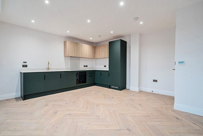 1 Bedroom Flat To Rent In West Street, Farnham, GU9