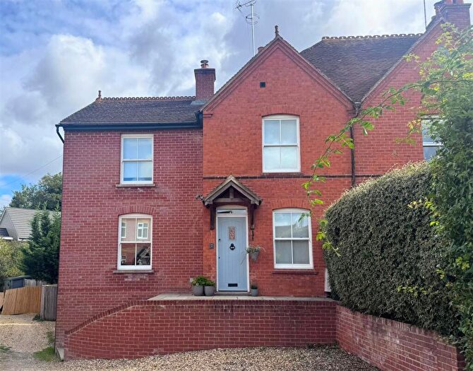 4 Bedroom House For Sale In Edgecombe Lane, Newbury, RG14