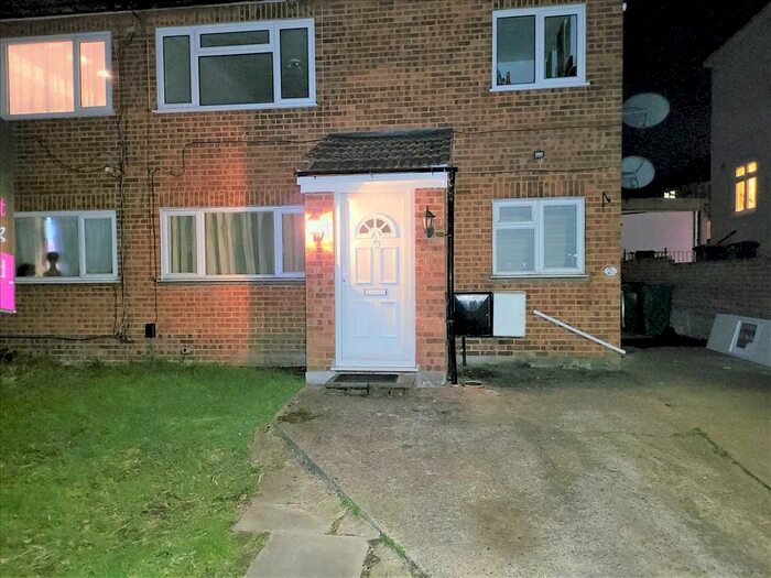 2 Bedroom Flat To Rent In Ancaster Street, London, SE18