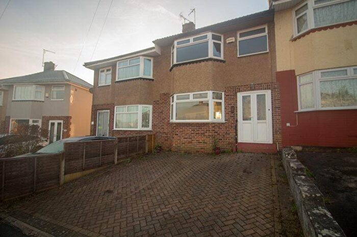 3 Bedroom Semi-Detached House To Rent In Crispin Way, Kingswood, BS15