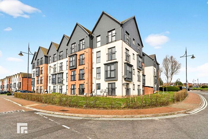 2 Bedroom Flat For Sale In Barry, CF63