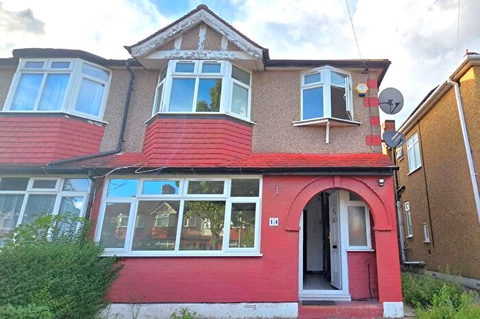 3 Bedroom Semi-detached House To Rent In Wadham Gardens, Greenford, UB6