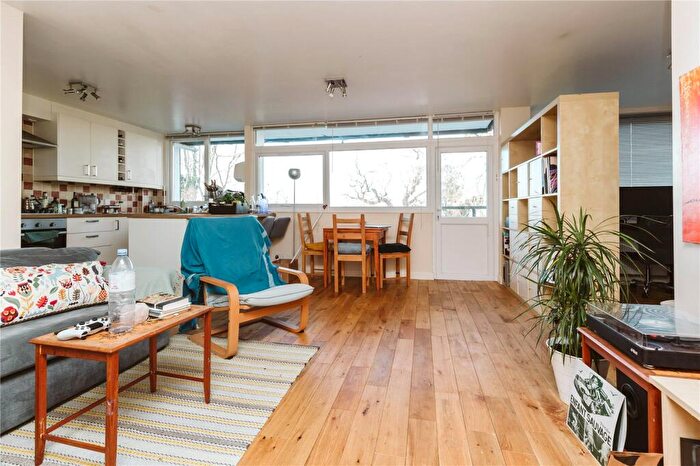 3 Bedroom Apartment To Rent In Hazelwood Court, Hazelwood Road, Stoke Bishop, Bristol, BS9