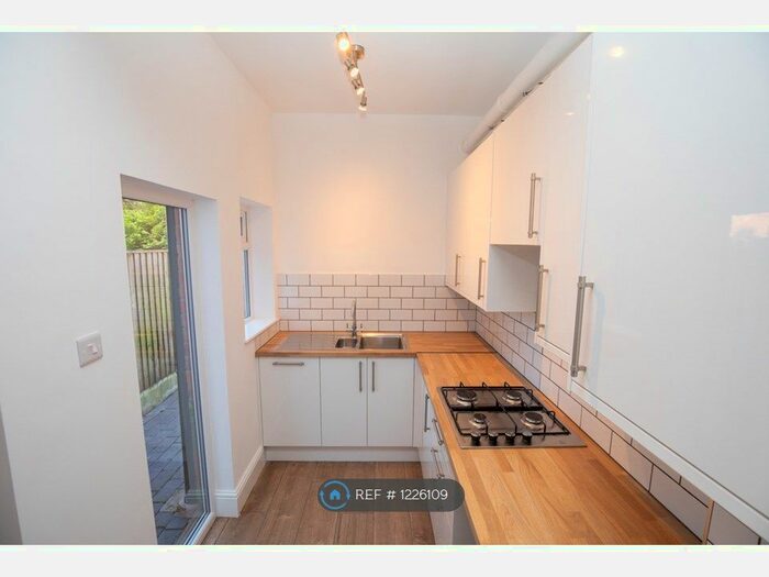 3 Bedroom Terraced House To Rent In Sherwood, Nottingham, NG5