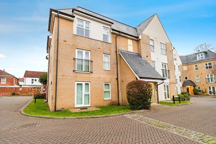 1 Bedroom Flat For Sale In Lindoe Close, Banister Park, Southampton, Hampshire, SO15