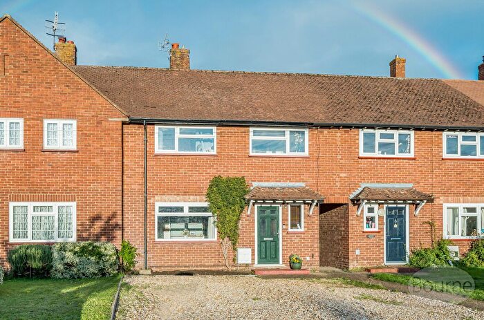 3 Bedroom Terraced House For Sale In Maple Grove, Guildford, Surrey, GU1
