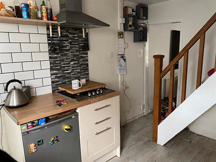 2 Bedroom Terraced House For Sale In Church Road, Old Bishopstoke, SO50