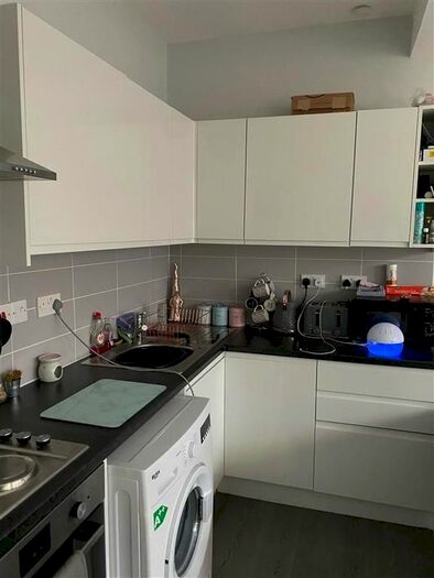 1 Bedroom Flat To Rent In East Street, Southend-On-Sea, SS2