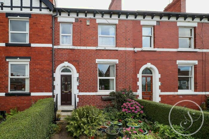 5 Bedroom Terraced House To Rent In Carter Avenue, Halton, Leeds, LS15