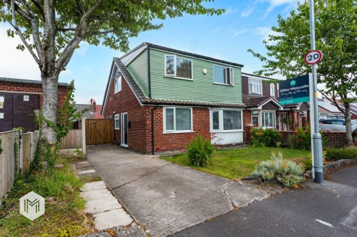 4 Bedroom Semi-Detached House For Sale In Rutland Avenue, Lowton, WA3