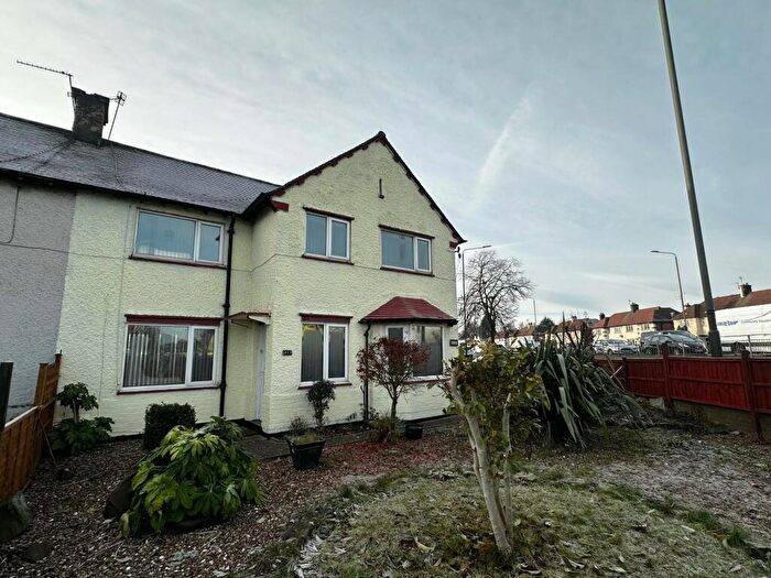 3 Bedroom Semi-Detached House To Rent In Uttoxeter New Road, Derby, DE22