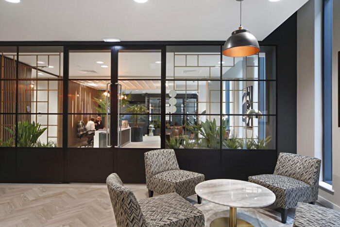 2 Bedroom Apartment To Rent In Landrow Place, Lionel Street, Birmingham, B3