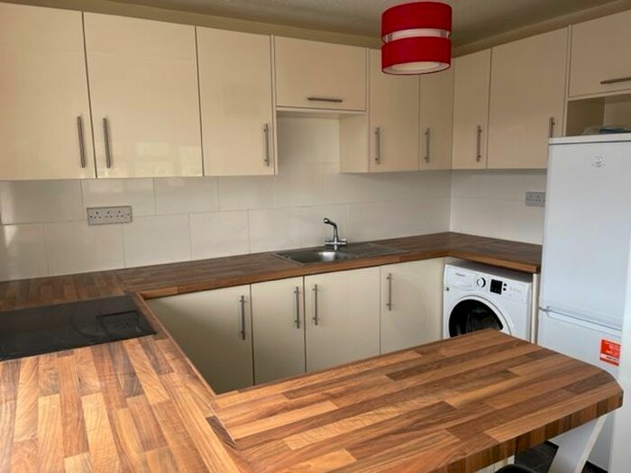 1 Bedroom Flat To Rent In Ramsons Avenue, Conniburrow, Milton Keynes, MK14