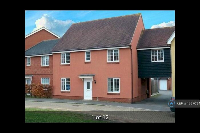 6 Bedroom Semi-Detached House To Rent In Shepherd Drive, Colchester, CO4