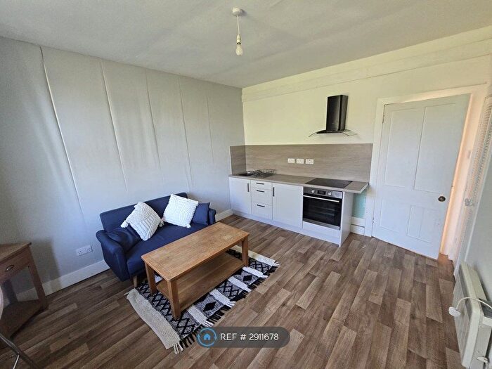 1 Bedroom Flat To Rent In Gladstone Place, Inverness, IV3