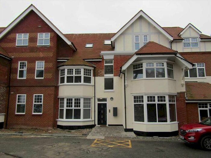 1 Bedroom Flat To Rent In Ancaster Court, - Hastings Road, Bexhill, TN40