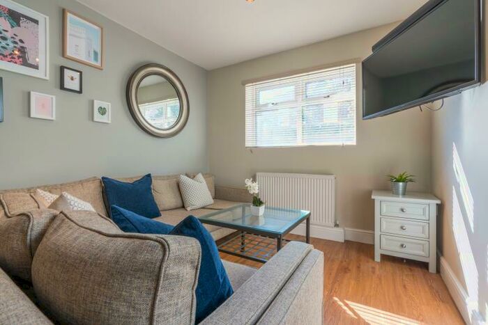 6 Bedroom Terraced House To Rent In Liss Road, Portsmouth, PO4