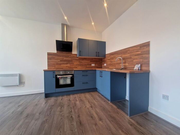1 Bedroom Flat To Rent In Bradshawgate, Leigh, WN7